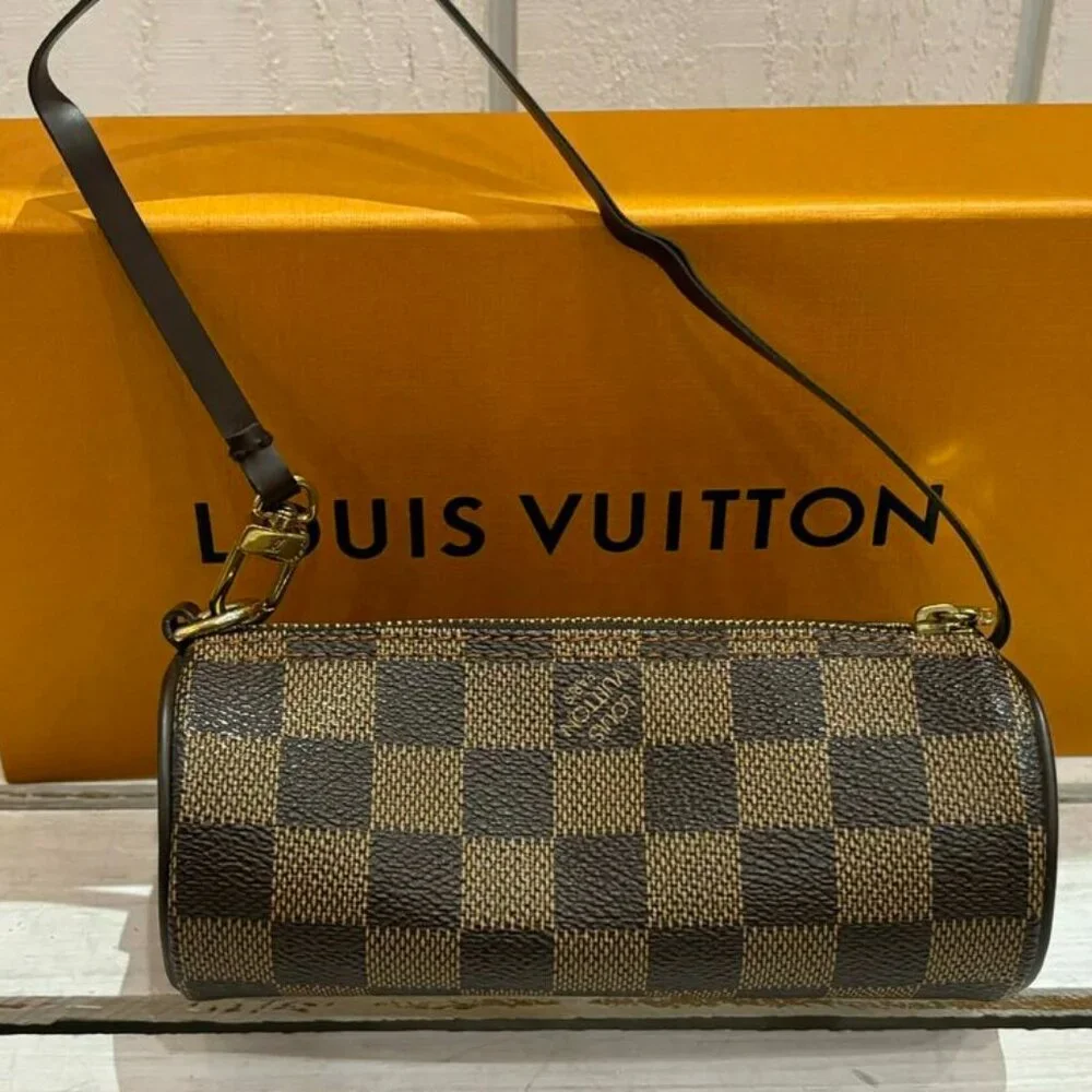 Louis Vuitton Damier Ebene Pouchette - Picture 3 of 11